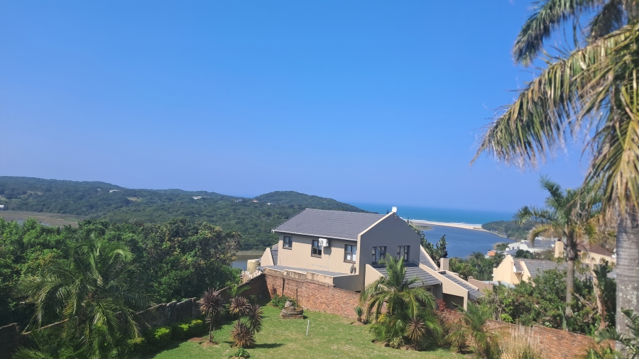 5 Bedroom Property for Sale in Beacon Bay Eastern Cape